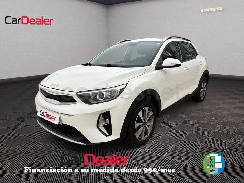 Usado Kia Stonic 120 CV (88 kW) 2022 Blanco SUV