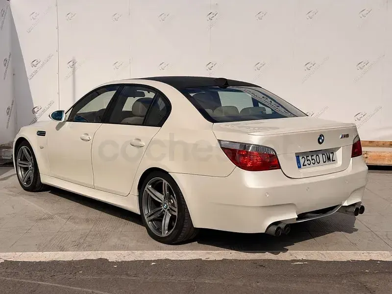 Usado BMW M5 Comfort Edition 507 CV (372 kW) 2005 Blanco Berlina
