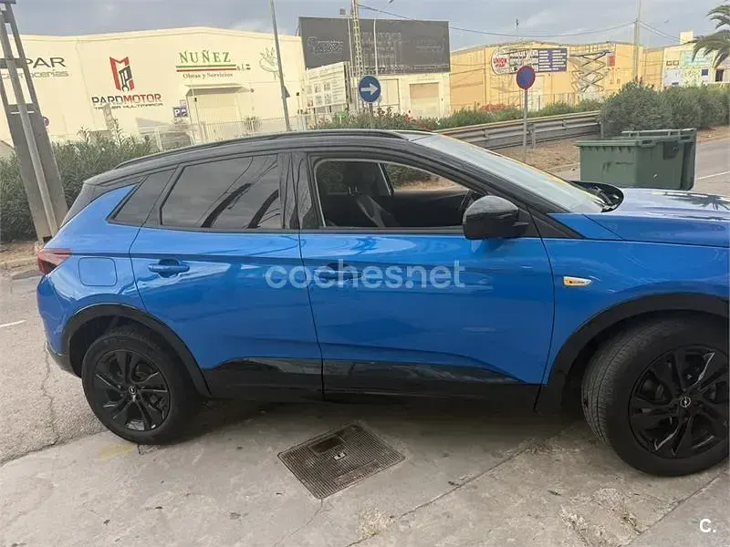Usado Opel Grandland X GS Line 130 CV (95 kW) 2022 Azul SUV