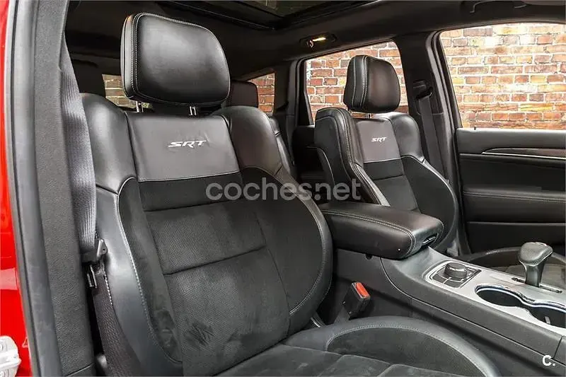 Usado Jeep Grand Cherokee SRT 468 CV (344 kW) 2014 Granate SUV
