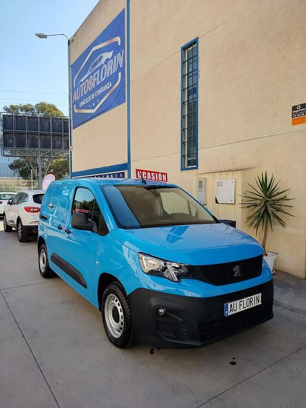 Azul Usado 2019 Peugeot Partner Premium Monovolumen | 11.000 € (Precio justo) - Imagen 1/4