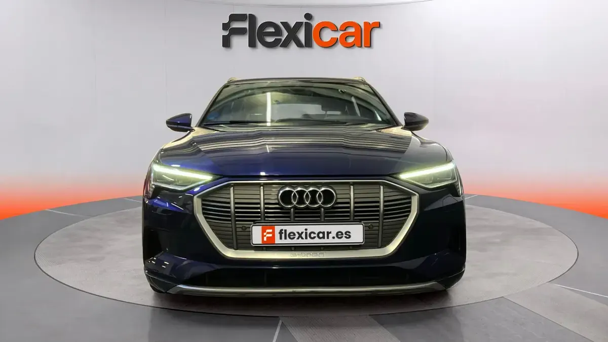 Usado Audi e-tron Premium 369 kW (503 CV) 2022 Azul SUV