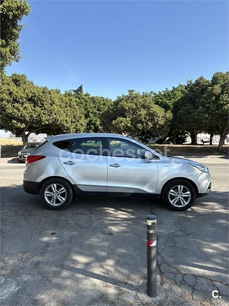 Gris / plata Usado 2012 Hyundai ix35 Classic SUV | 12.999 € (Precio justo) - Imagen 1/4