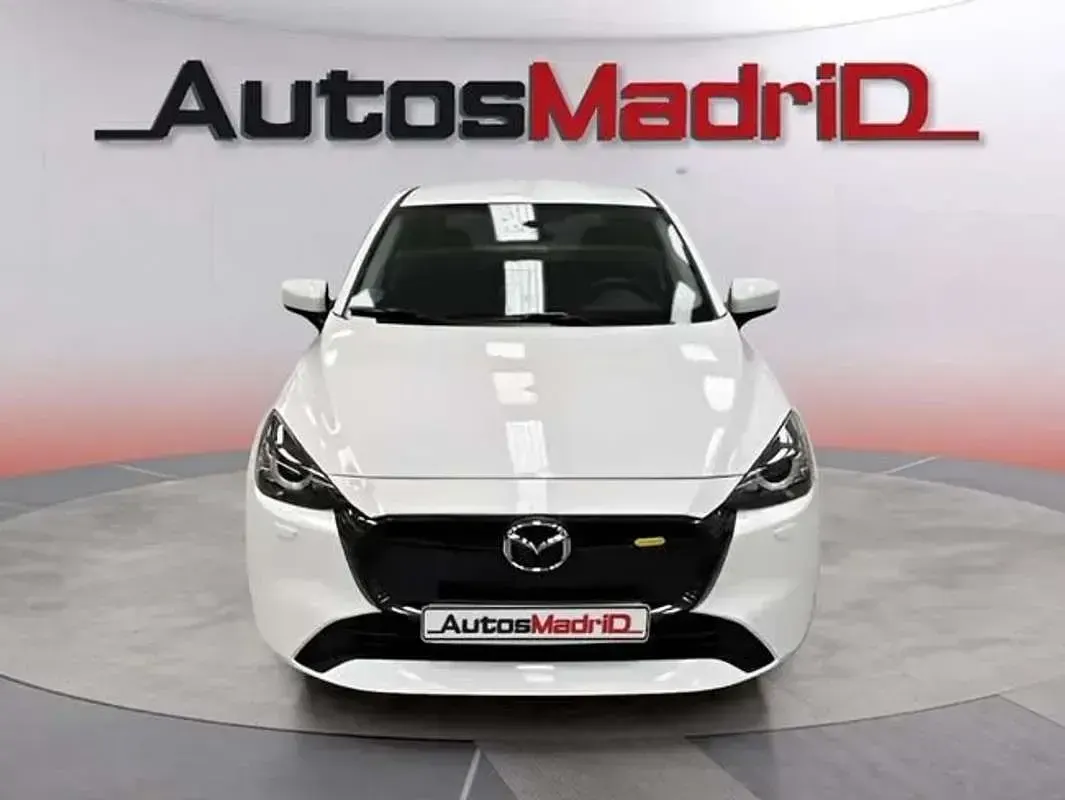 Usado Mazda 2 Center-Line 90 CV (66 kW) 2024 Blanco Utilitario