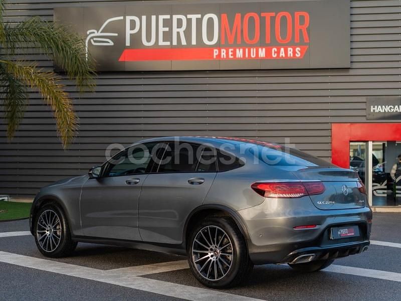 Usado Mercedes GLC220 194 CV (142 kW) 2021 Gris / plata Coupe