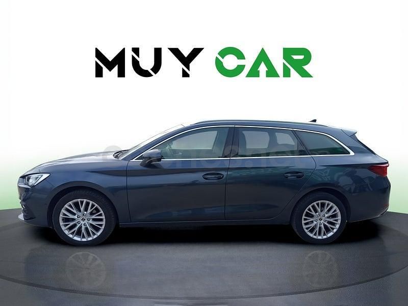 Usado Seat Leon XCELLENCE 150 CV (110 kW) 2022 Gris / plata Familiar