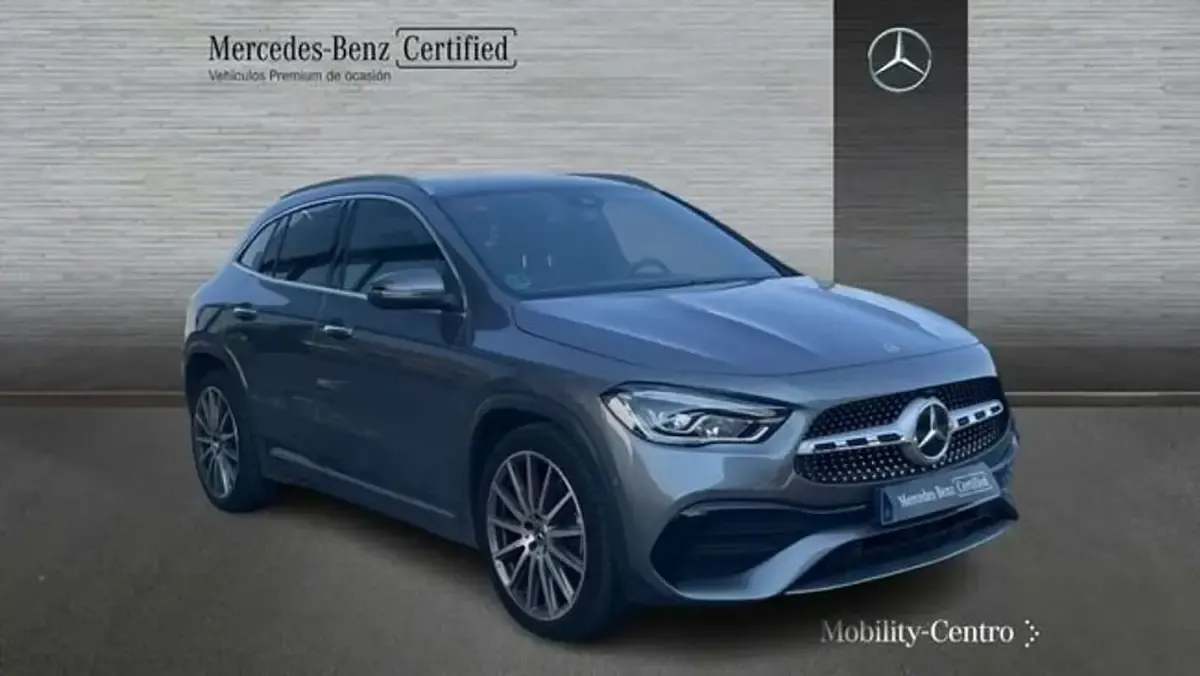 Usado Mercedes GLA200 150 CV (110 kW) 2021 Gris SUV