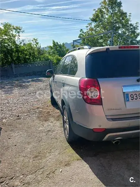 Usado Chevrolet Captiva 230 CV (169 kW) 2007 Gris / plata SUV