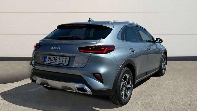Usado Kia XCeed 120 CV (88 kW) 2021 Plateado SUV