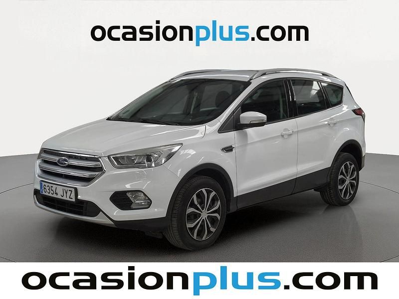 Usado Ford Kuga Trend 120 CV (88 kW) 2017 Blanco SUV