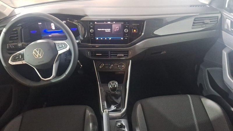 Usado VW Polo 95 CV (69 kW) 2025 Gris humo metalizado Utilitario