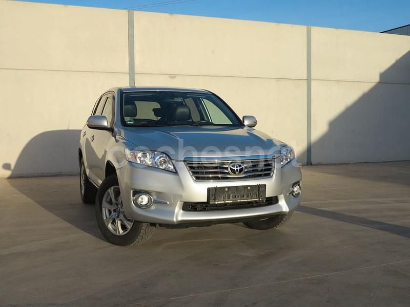 Usado Toyota RAV4 150 CV (110 kW) 2011 Gris / plata SUV