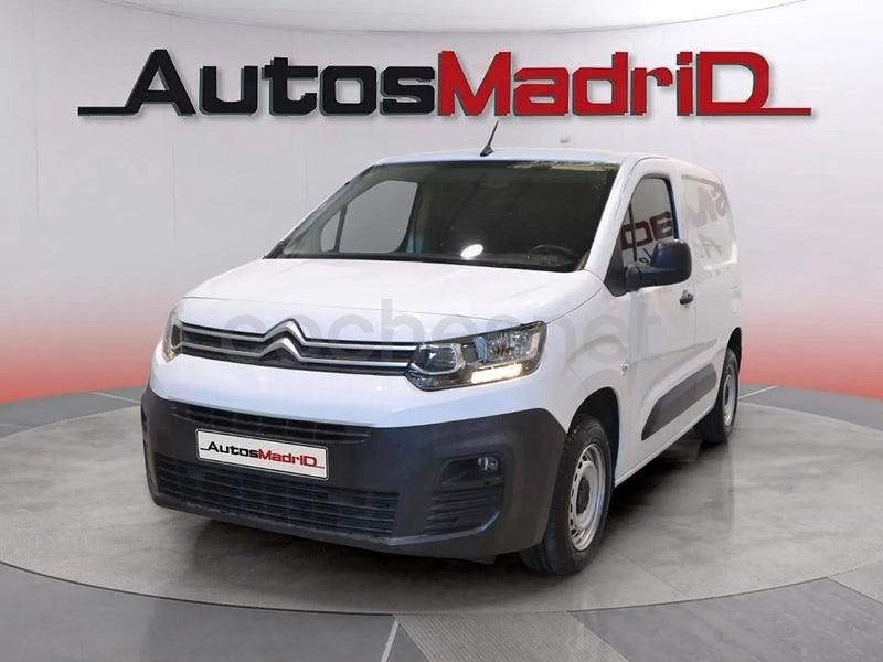 Usado Citroën Berlingo Live 103 CV (75 kW) 2020 Blanco Monovolumen