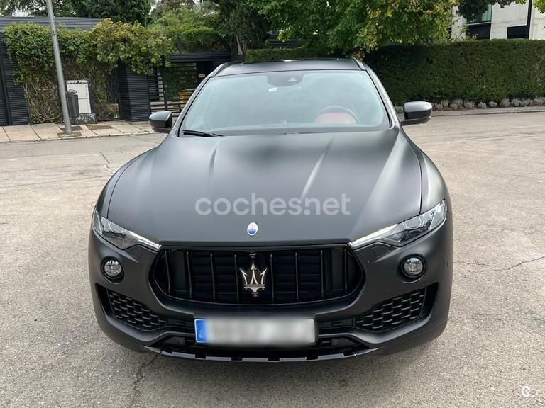 Negro Usado 2017 Maserati Levante SUV | 37.400 € - Imagen 1/4