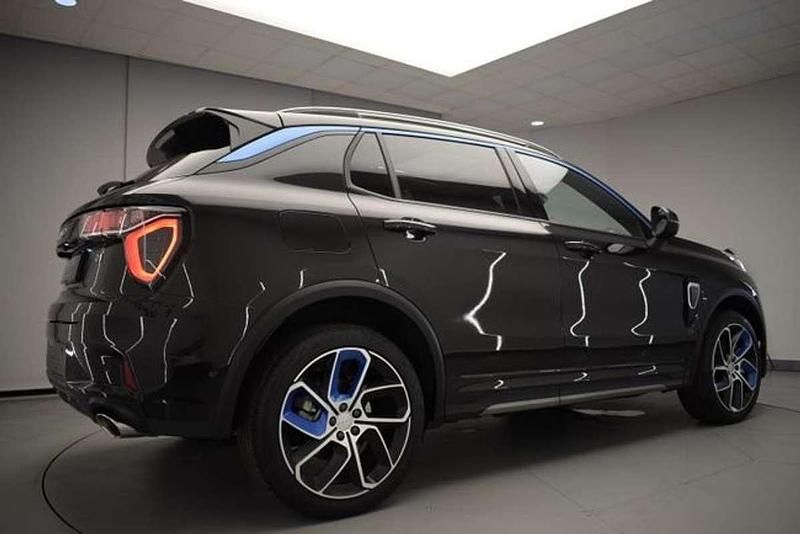 Usado Lynk & Co 01 261 CV (191 kW) 2023 Negro SUV