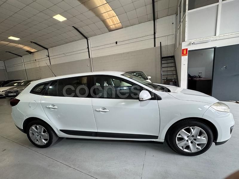 Usado Renault Mégane GrandTour Business 110 CV (80 kW) 2013 Blanco Familiar