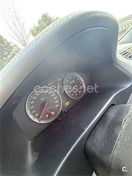 Usado Volvo S40 Kinetic 100 CV (73 kW) 2005 Azul Berlina