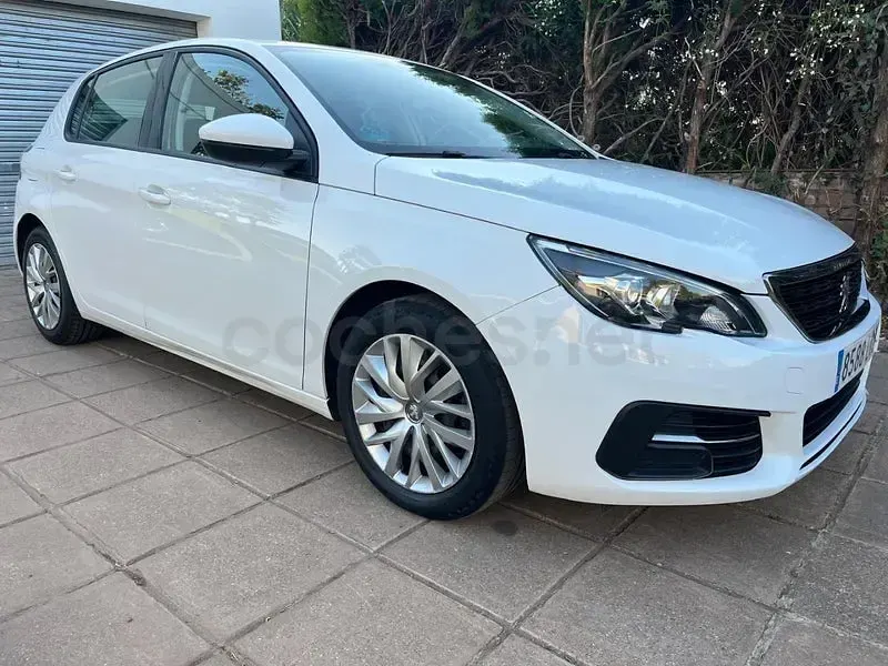 Usado Peugeot 308 Business-Line 100 CV (73 kW) 2019 Blanco Berlina