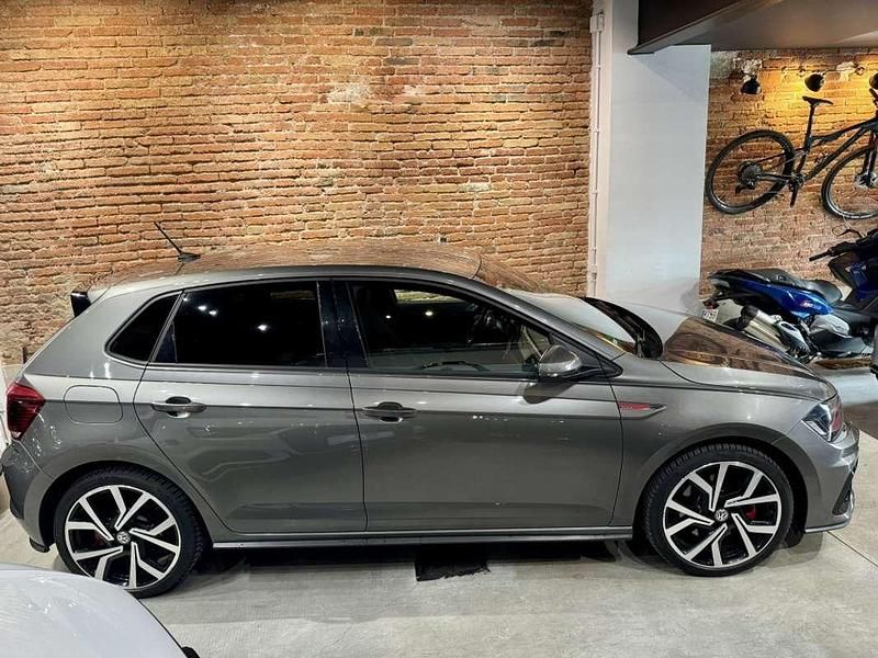 Usado VW Polo GTI 200 CV (147 kW) 2019 Gris Utilitario
