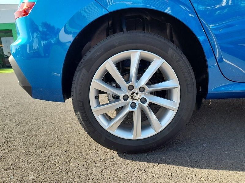 Usado Skoda Kamiq Selection 115 CV (84 kW) 2024 Azul race metalizado SUV