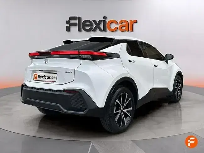Usado Toyota C-HR Active 140 CV (102 kW) 2024 Blanco SUV