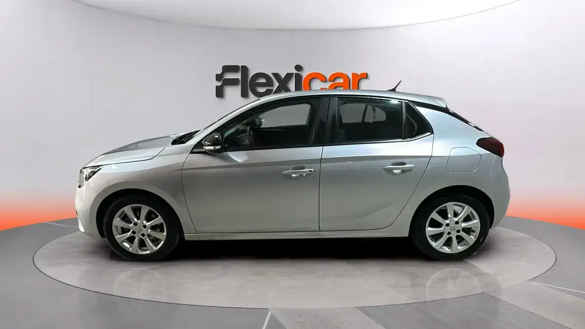 Usado Opel Corsa Elegance 101 CV (74 kW) 2023 Gris Utilitario