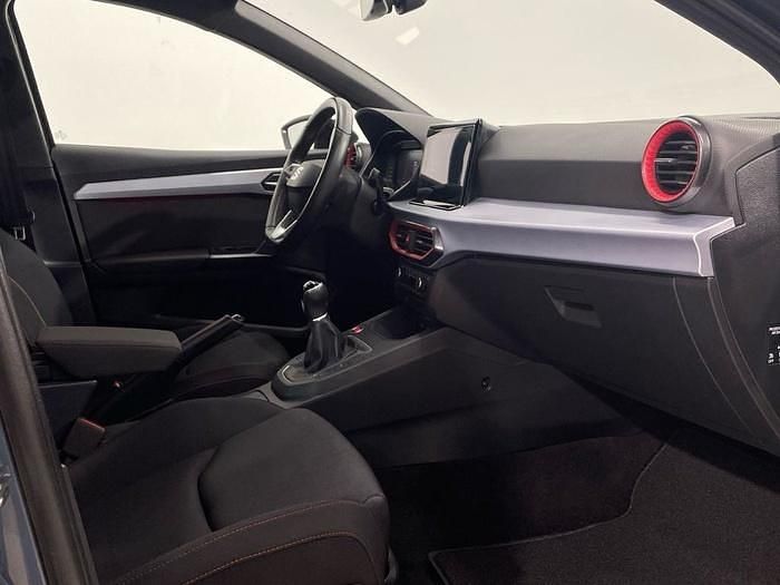 Usado Seat Ibiza FR 115 CV (84 kW) 2024 Gris Utilitario
