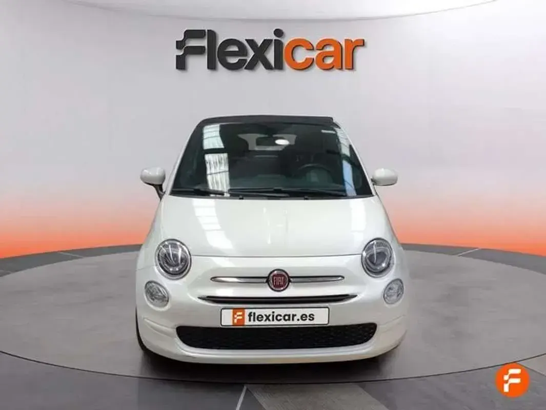 Usado Fiat 500 Club 71 CV (52 kW) 2023 Blanco Descapotable