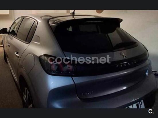 Usado Peugeot 208 Allure 130 CV (95 kW) 2022 Gris / plata Utilitario