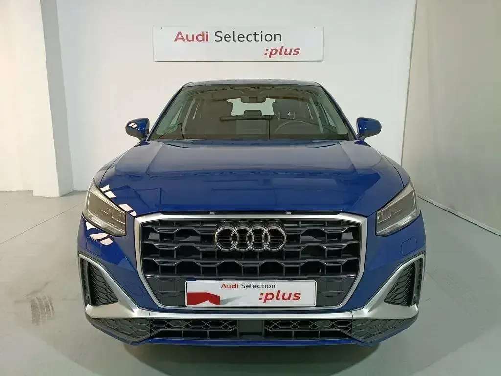 Usado Audi Q2 S-Line 116 CV (85 kW) 2025 Azul SUV