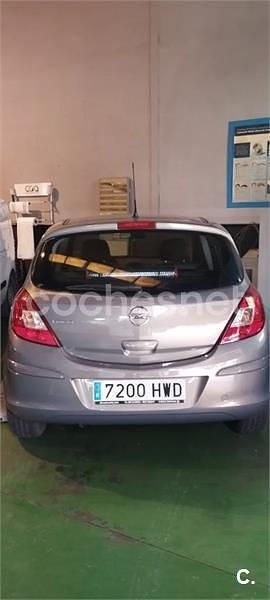 Usado Opel Corsa Selective 100 CV (73 kW) 2014 Gris / plata Berlina