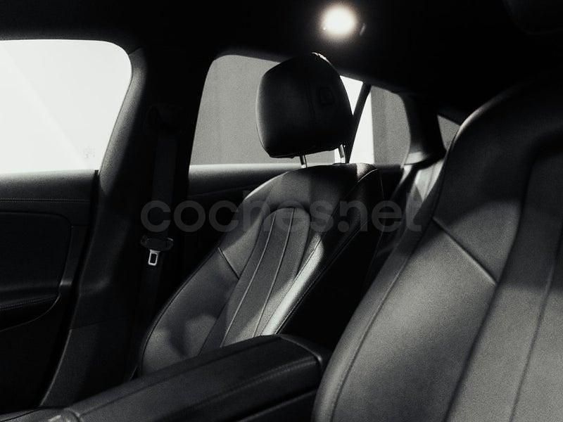 Käytetty Mercedes CLA250e Shooting Brake 218 HP (160 kW) 2022 Musta Farmari