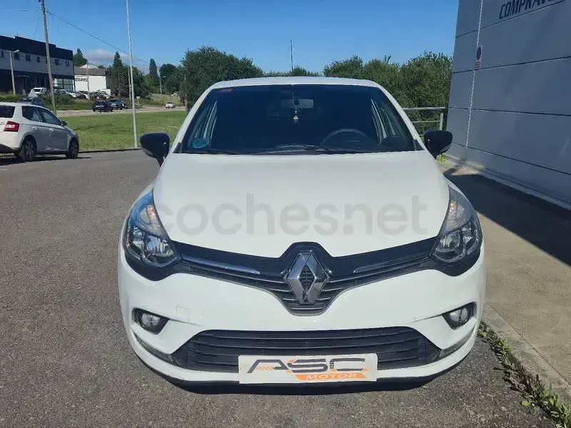 Usado Renault Clio IV LIMITED 90 CV (66 kW) 2017 Blanco Berlina
