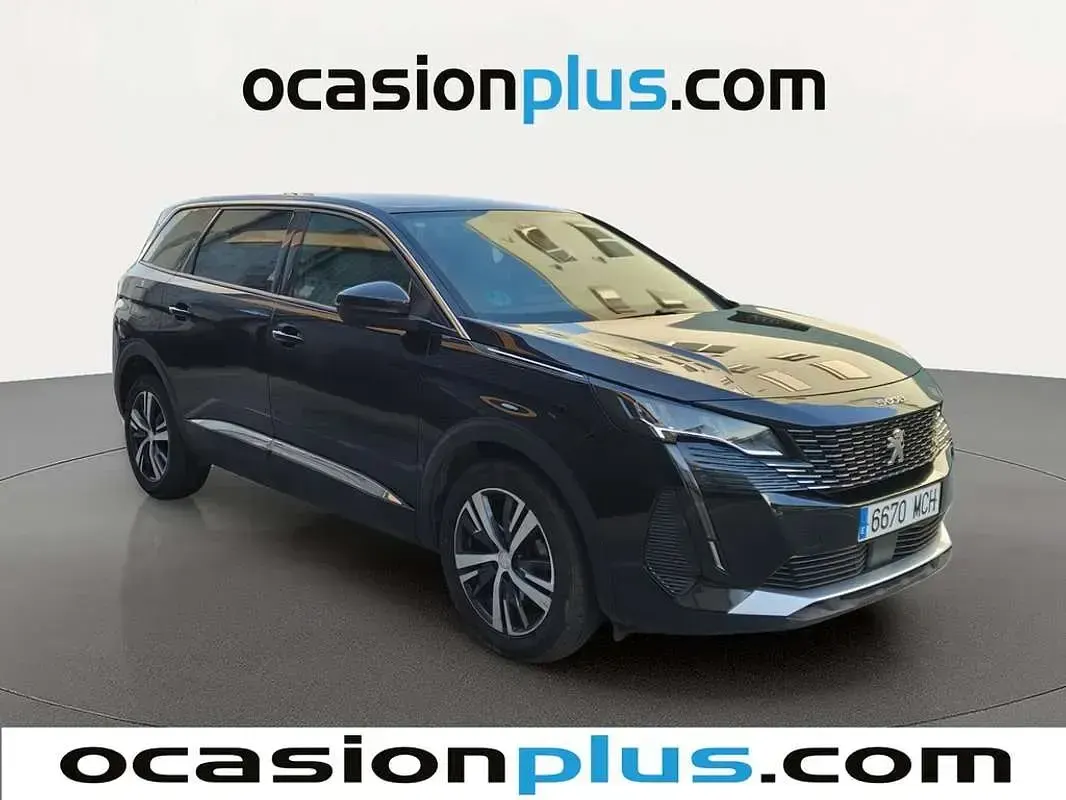 Usado Peugeot 5008 Allure 131 CV (96 kW) 2022 Negro SUV