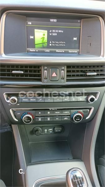 Usado Kia Optima 141 CV (103 kW) 2016 Azul Berlina