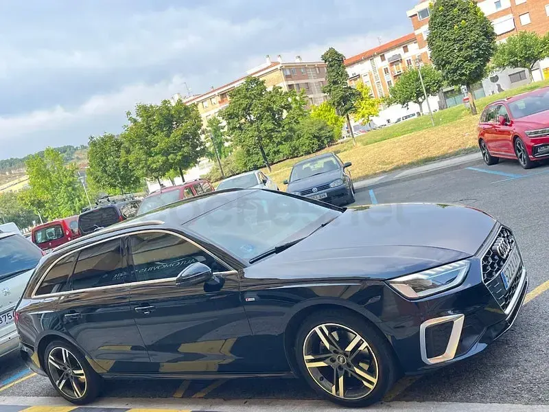 Usado Audi A4 S-Line 136 CV (100 kW) 2021 Blanco Familiar