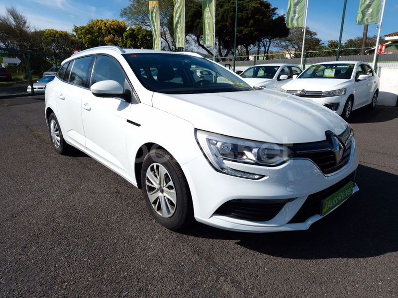Usado Renault Mégane GrandTour LIMITED 115 CV (84 kW) 2019 Blanco Familiar