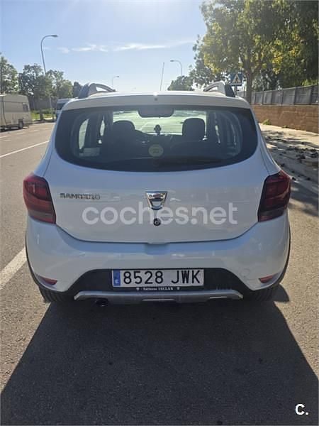 Usado Dacia Sandero Stepway 90 CV (66 kW) 2017 Blanco Berlina