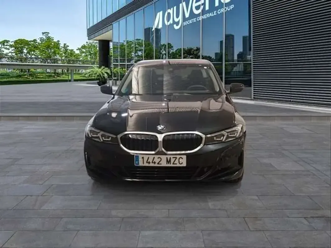 Usado BMW 318 150 CV (110 kW) 2025 Negro Berlina