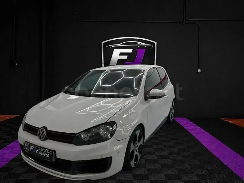 Usado VW Golf VI GTI 210 CV (154 kW) 2009 Blanco Utilitario