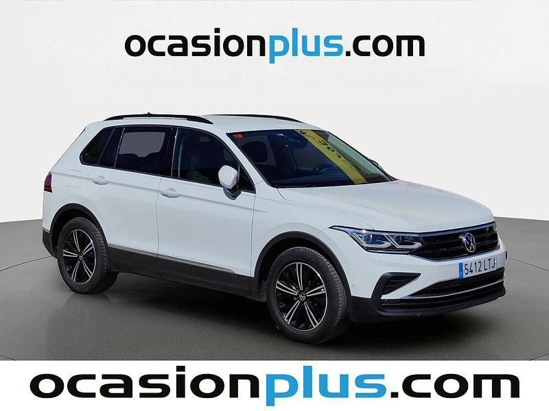 Usado VW Tiguan Life 150 CV (110 kW) 2021 Blanco SUV