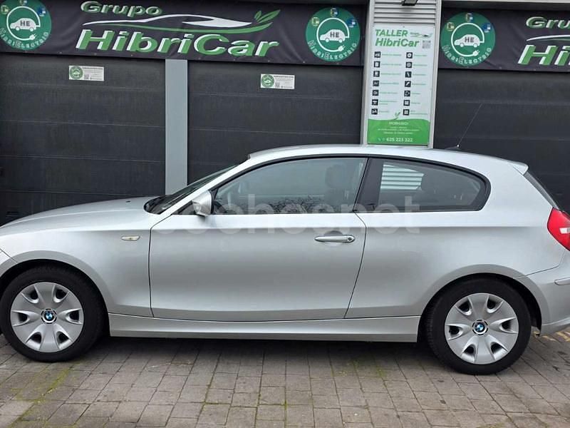 Usado BMW 116 Sport Line 122 CV (89 kW) 2012 Gris / plata Utilitario