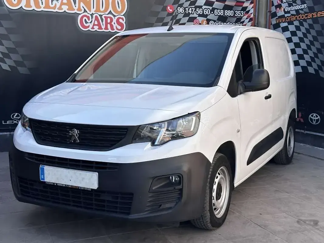 Usado Peugeot Partner S 102 CV (75 kW) 2021 Blanco Monovolumen
