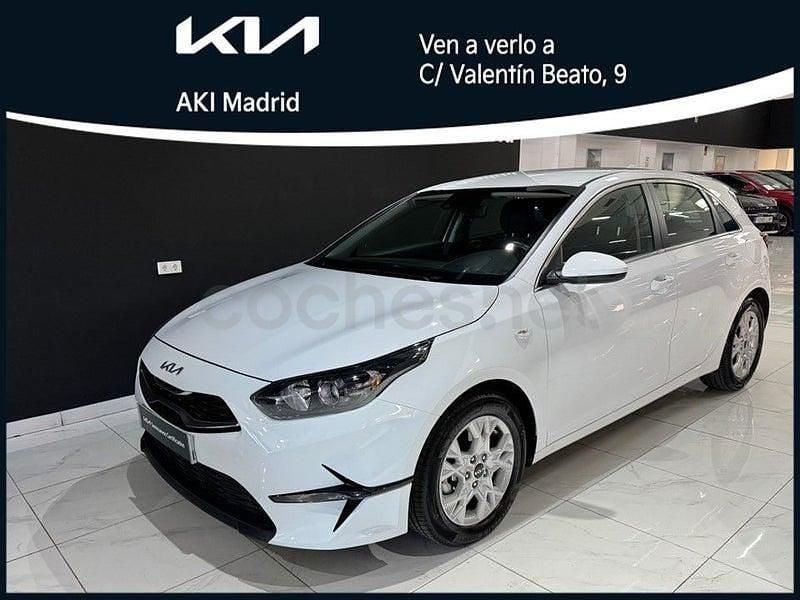 Usado Kia Ceed 120 CV (88 kW) 2024 Blanco Utilitario