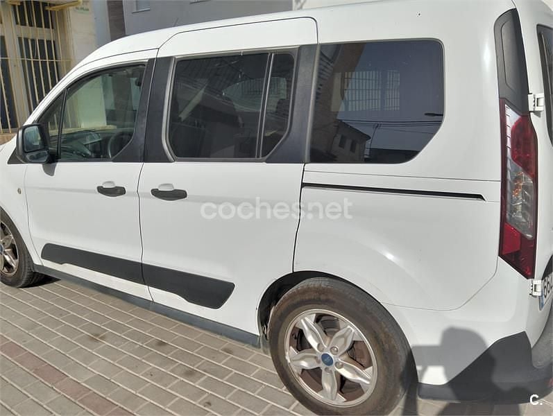 Usado Ford Transit Connect Trend 100 CV (73 kW) 2016 Blanco Monovolumen