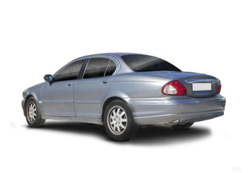 Usado Jaguar X-type Executive 230 CV (169 kW) 2003 Verde Berlina