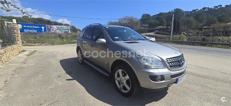 Usado Mercedes ML350 272 CV (200 kW) 2006 Gris / plata SUV