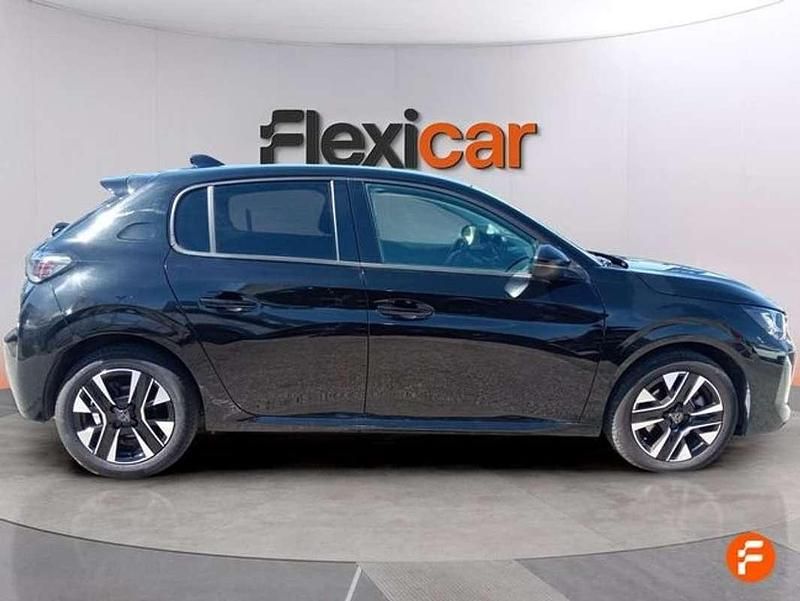 Usado Peugeot 208 Allure 101 CV (74 kW) 2025 Negro Utilitario