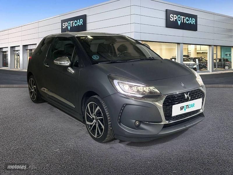 Usado DS Automobiles DS3 110 CV (80 kW) 2018 Gris Berlina
