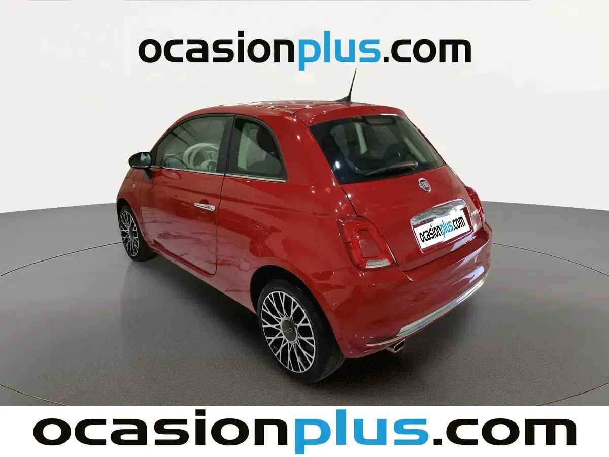 Usado Fiat 500 Dolcevita 71 CV (52 kW) 2024 Rojo Utilitario